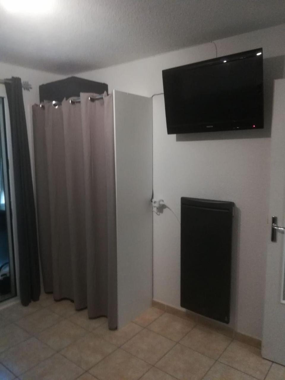 Studio B Front De Mer Сен-Рафаель Екстер'єр фото